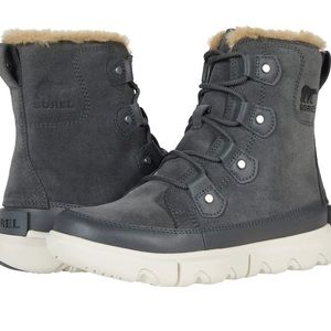 New in box SOREL Explorer II Joan Waterproof Faux Fur Lined Boots 7